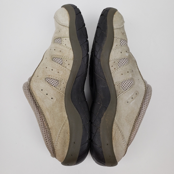 Columbia Suede Clogs - Picture 5 of 8